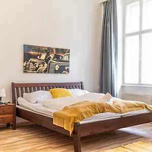 Pleasant 3br Shared Apartment- Ideal For Longstays Apartamento