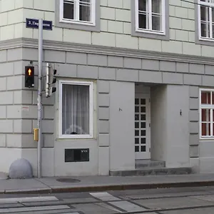 Stadtpark Homestay