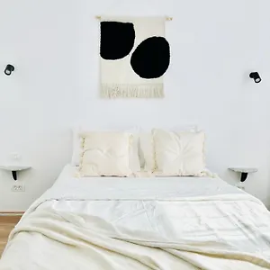 Urban Parkside Retreat Cozy 2-bed Ap By Metro , Bucureşti România