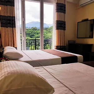 De 100 M² En Peradeniya, Con 2 Habitación Kandy