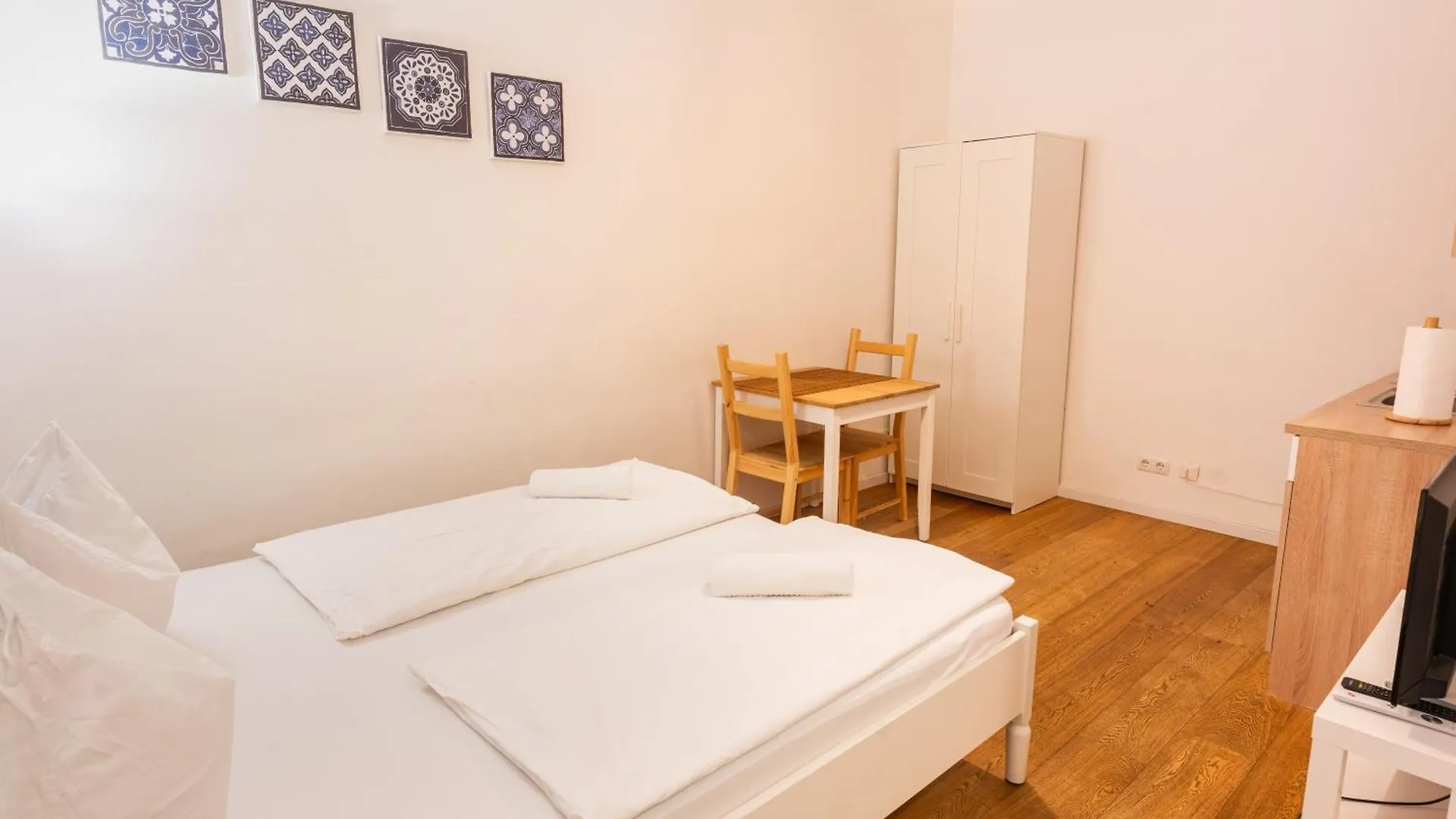 Vienna Living Apartments - Lerchenfeldergürtel 0*,