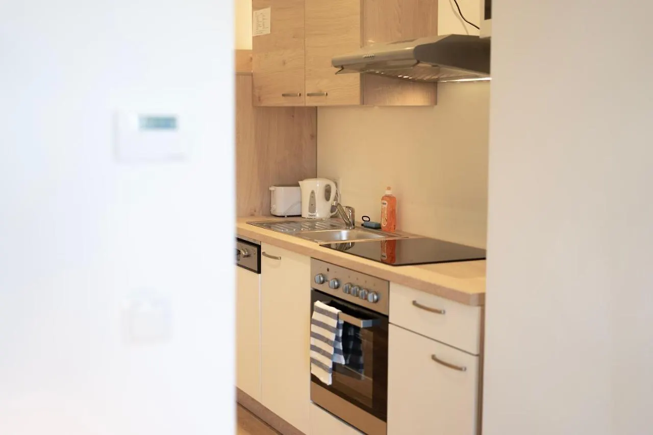 Vienna City Apartments - Metro 1160 비엔나